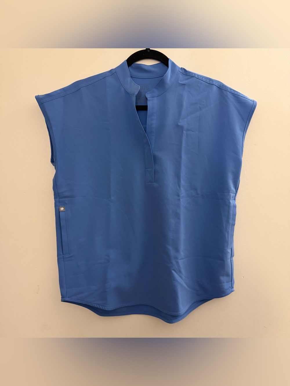 PRICE IS FIRM Women’s FIGS Rafaela Oversized Scrub Top Ceil Blue 10062 Size XXS